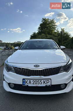 Седан Kia K5 2015 в 