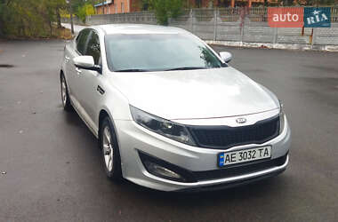 Седан Kia K5 2012 в 