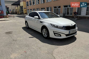Седан Kia K5 2013 в 