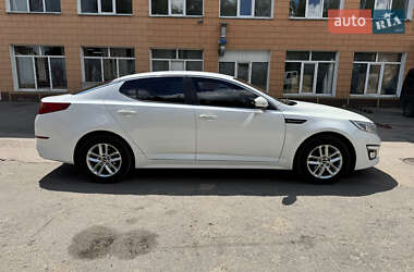 Седан Kia K5 2013 в 