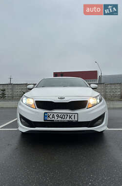 Седан Kia K5 2013 в Киеве