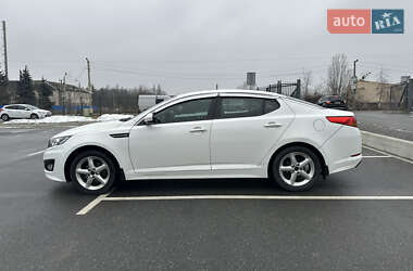 Седан Kia K5 2013 в 