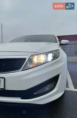 Седан Kia K5 2013 в 