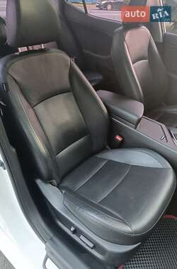 Седан Kia K5 2014 в 