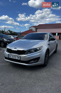 Седан Kia K5 2012 в 