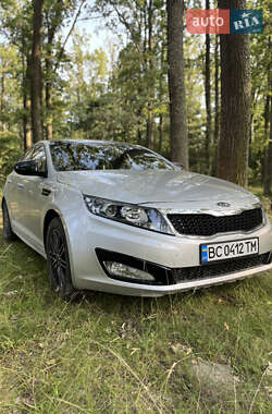 Седан Kia K5 2012 в 