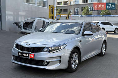 Седан Kia K5 2015 в Одессе