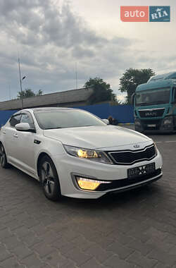 Седан Kia K5 2012 в 