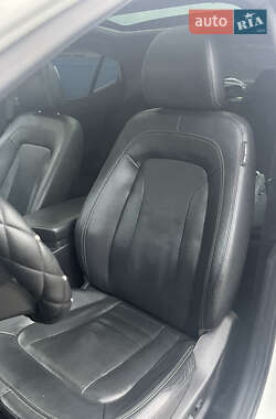 Седан Kia K5 2012 в 