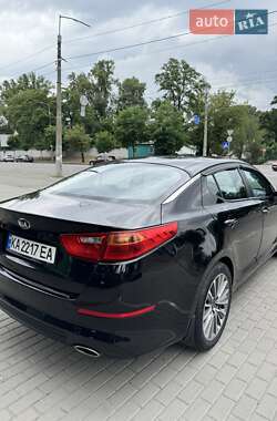 Седан Kia K5 2013 в 