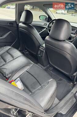 Седан Kia K5 2013 в 