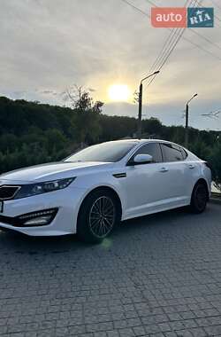 Седан Kia K5 2011 в Полтаві