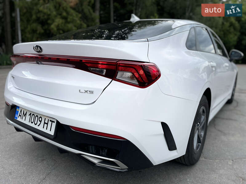 Седан Kia K5 2021 в Житомирі