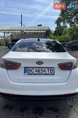 Седан Kia K5 2015 в 