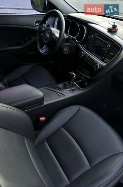Седан Kia K5 2014 в 