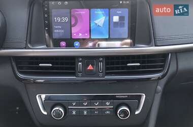 Седан Kia K5 2017 в 
