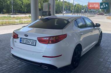 Седан Kia K5 2014 в 