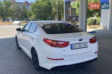 Седан Kia K5 2014 в 