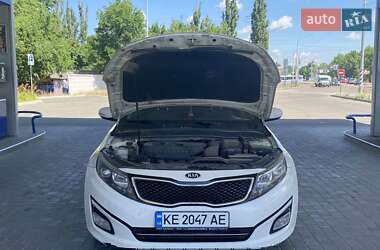 Седан Kia K5 2014 в 