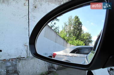 Седан Kia K5 2017 в 