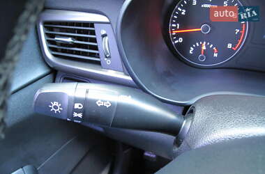 Седан Kia K5 2017 в 