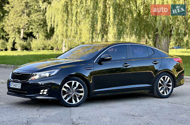 Седан Kia K5 2015 в 