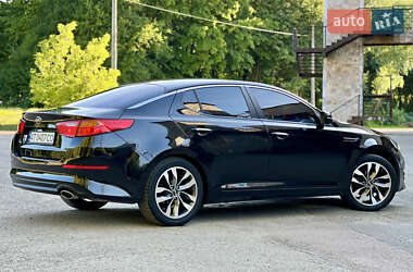 Седан Kia K5 2015 в 