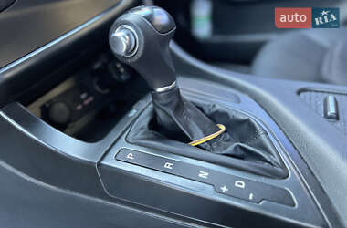 Седан Kia K5 2015 в 
