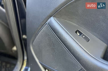 Седан Kia K5 2015 в 