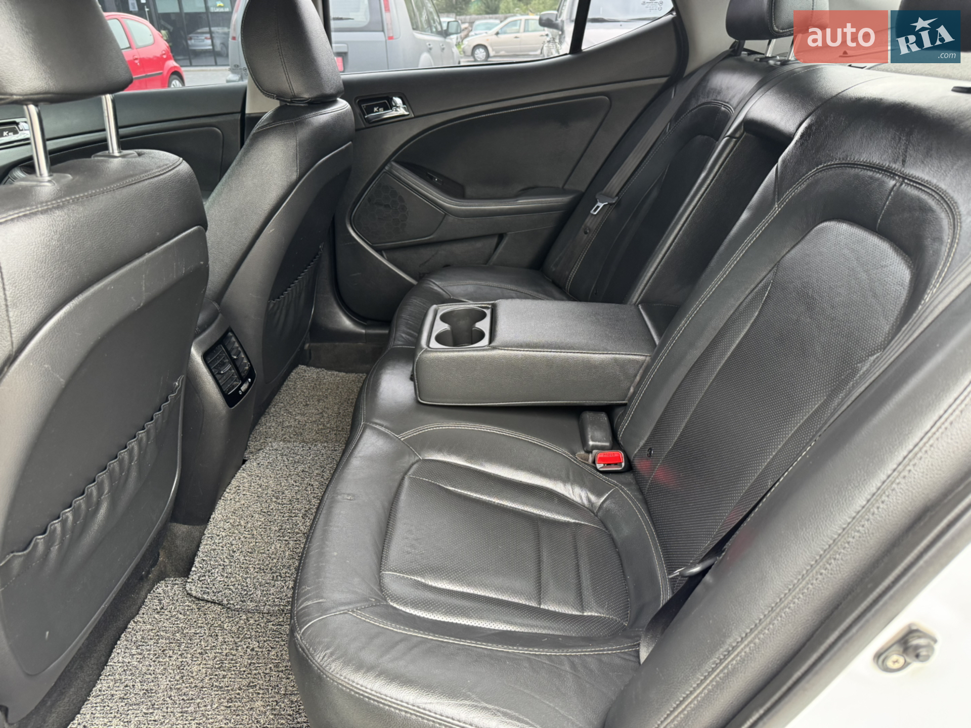2012 Kia K5 - мініатюра 18