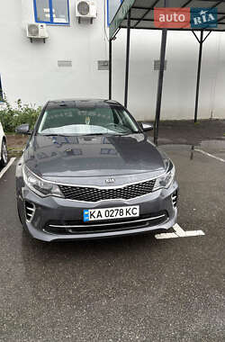 Седан Kia K5 2016 в Києві