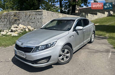 Седан Kia K5 2012 в Підкамені