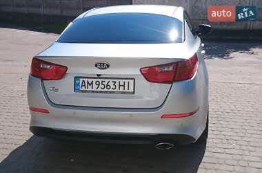 Седан Kia K5 2015 в 