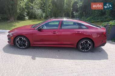Седан Kia K5 2021 в 
