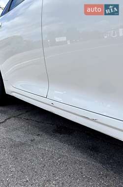 Седан Kia K5 2015 в 