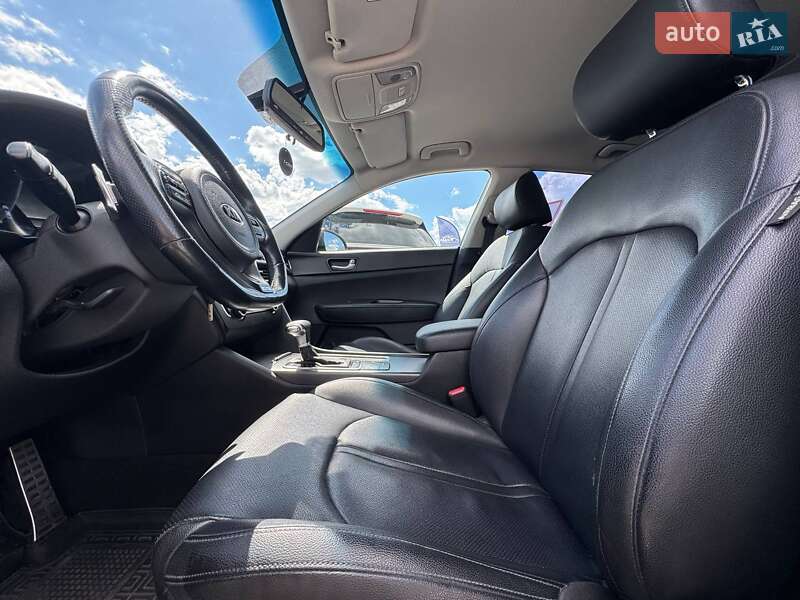 Седан Kia K5 2016 в Киеве фото 15 Седан Kia K5 2016 в Киеве