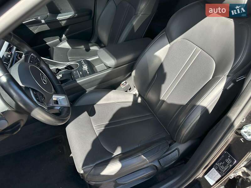 Седан Kia K5 2020 в Виннице