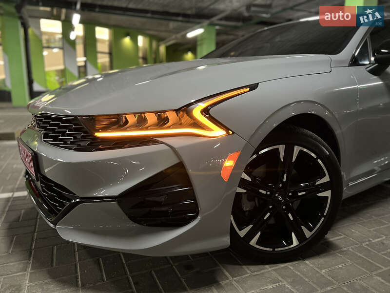 Седан Kia K5 2021 в Киеве