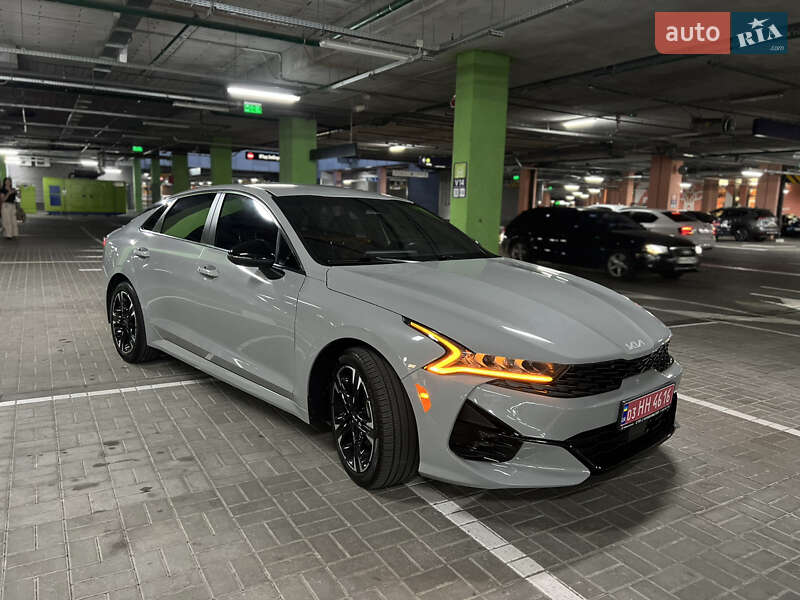 Седан Kia K5 2021 в Киеве