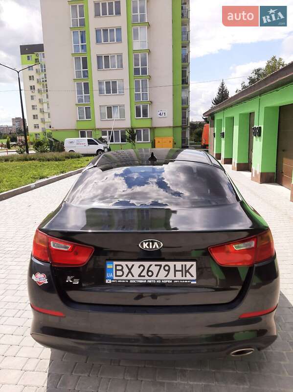 Седан Kia K5 2014 в Каменец-Подольском
