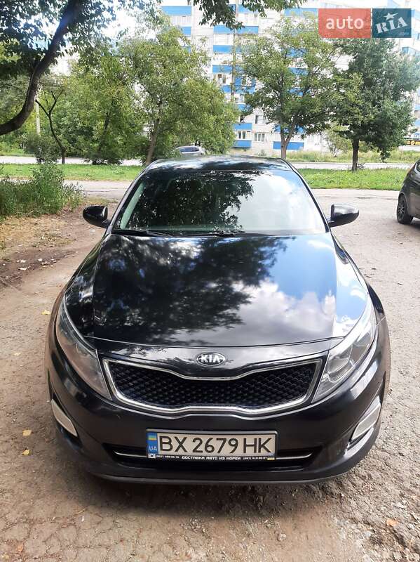 Седан Kia K5 2014 в Каменец-Подольском