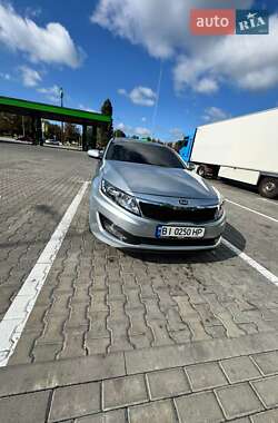 Седан Kia K5 2013 в 