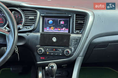 Седан Kia K5 2012 в 