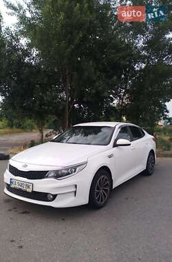 Седан Kia K5 2015 в Києві