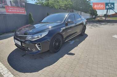 Седан Kia K5 2015 в Одессе