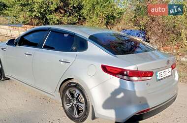 Седан Kia K5 2015 в 