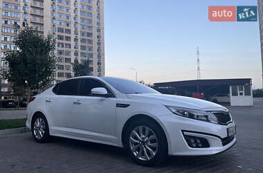Седан Kia K5 2013 в 