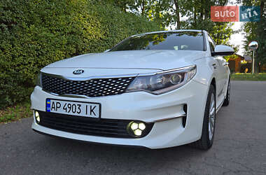 Седан Kia K5 2016 в 