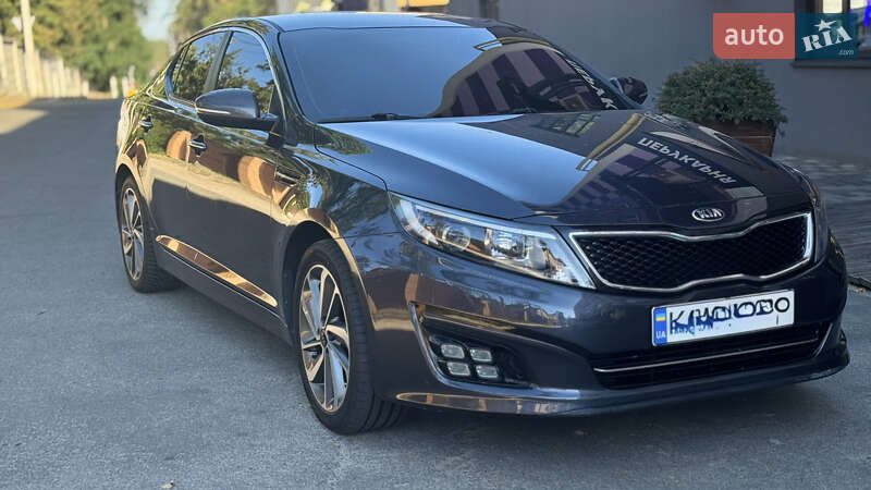 Седан Kia K5 2015 в Киеве