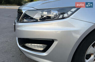 Седан Kia K5 2013 в 